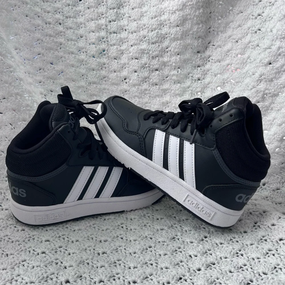 Adidas Hoops Mid 3.0 kids sneaker- black/ white boys size 2 - Picture 6 of 12